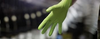http://Single%20use%20or%20disposable%20gloves%20from%20SHOWA