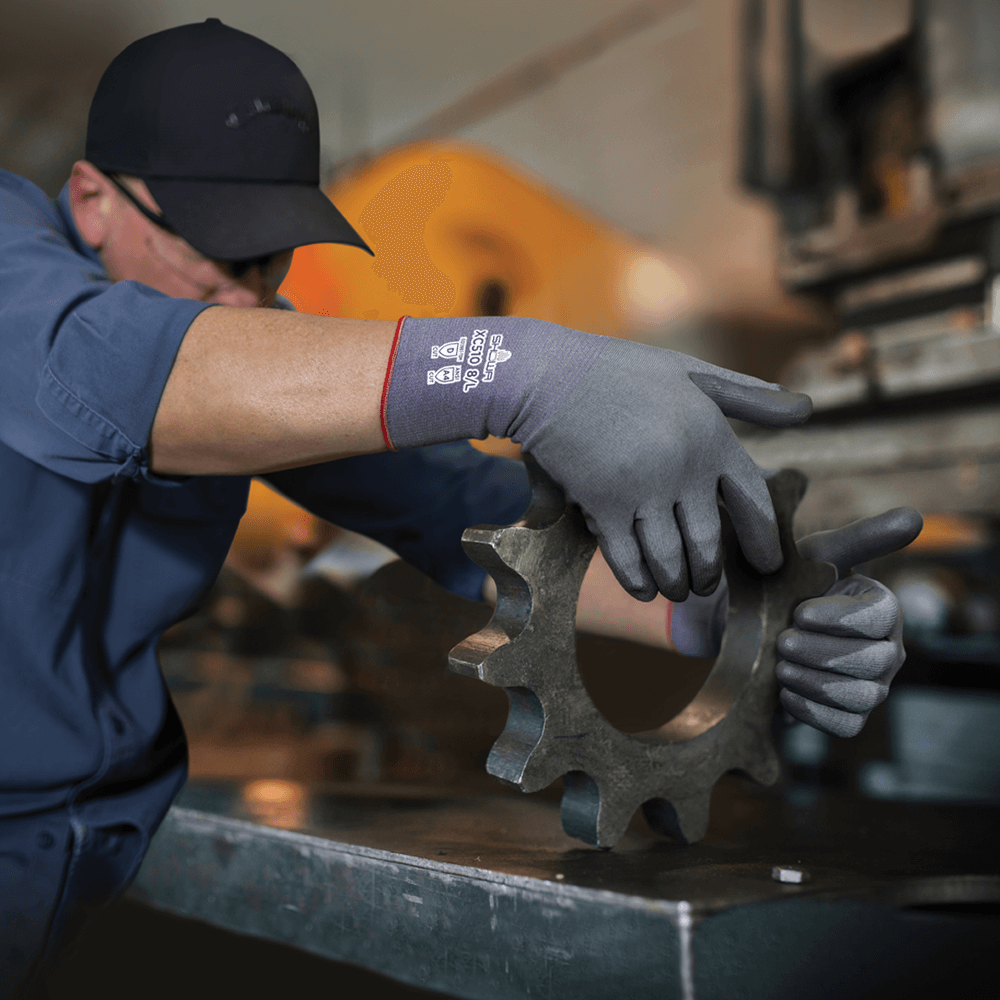 SHOWA Gloves DURACoil Alpha XC510 · Cut Resistant Gloves